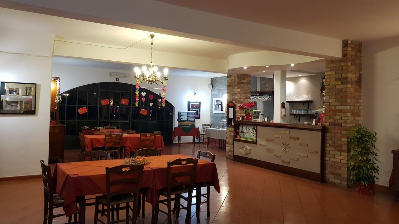 라티사나 Casa Del Sole B&B 외부 사진