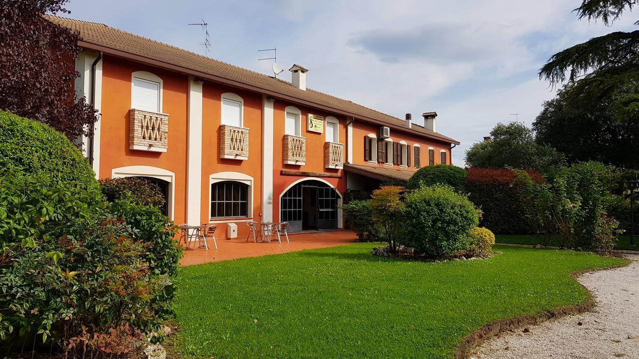 라티사나 Casa Del Sole B&B 외부 사진